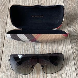 Authentic Unisex Burberry Black Sunglasses